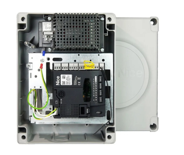 Комплект привода для распашных ворот Nice WG2024KCE серии WINGO линейного типа, ширина створки до 2 м и массой до 400 кг.