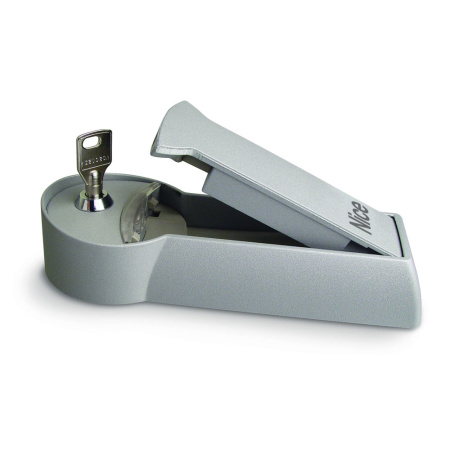 KIO NICE Переключатель замковый с механизмом разблокировки